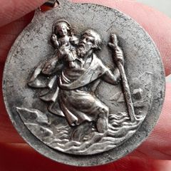 pilgrim medal pendant Notre Dame De Rocamadour France