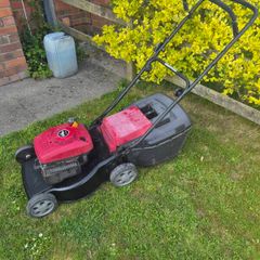 Push petrol lawnmower start, easy runs, perfect.