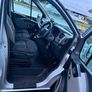 Nissan NV300 Crew Cab Image 8