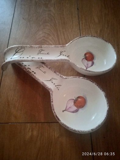 Set of ladles