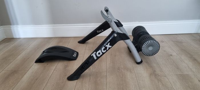Tacx Bushido Smart Turbo Trainer