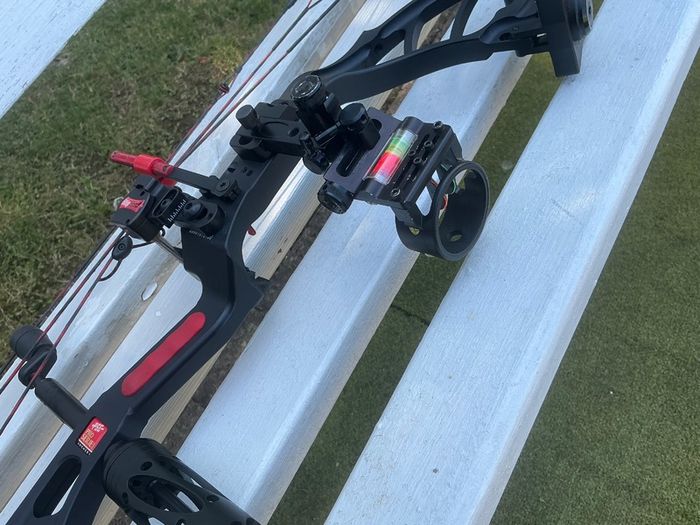 PSE EVO MAX compound bow 60lb