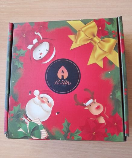 PRICE LOWERED BNIB 4 scented seasonal candles