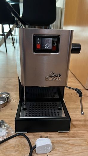 Gaggia Classic 2006 Made in Italy (pre-2015) - 9 bar, Full Setup, 3 Portafilters, Huge Bundle