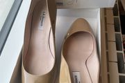 L.K. Bennett patent taupe shoes Size 39