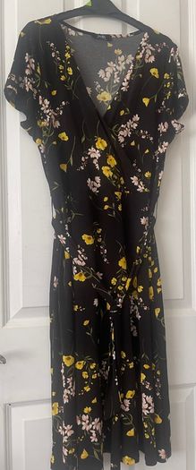 Ladies Wallis dress