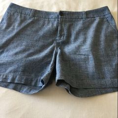 Ladies shorts size 10
