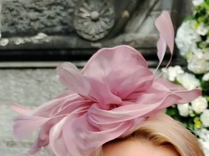 Daisy May Vintage 2 Piece With Fascinator and Bag