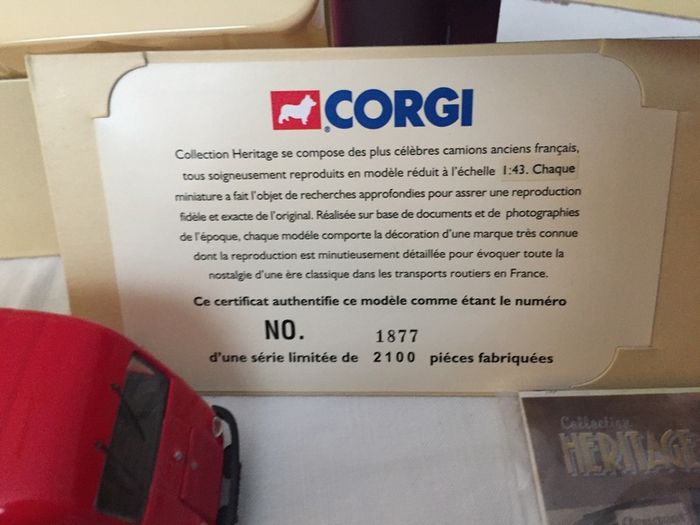 Corgi. Heritage Collection. Number 70504. Limited edition.Renault 1000kg Shell van