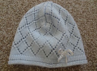 Girls lovely crochet hat 2-4yo