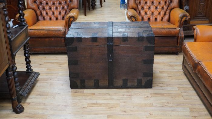 Antique Iron-Bound Oak Trunk / Valuables Chest, c.1780-1820
