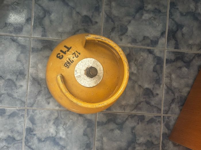 empty gas bottles