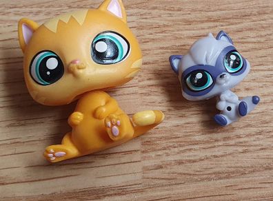 Pawristas Cafe - A Super Cute Littlest Pet Shop Play Set Plus 2 Characters -