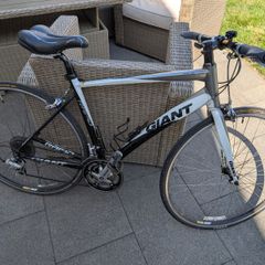 Giant Rapid Hybrid bike - Medium