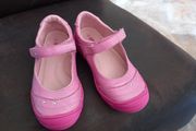 Pink girl's runners, size 30