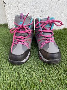 Trespass Gillon II Kids Waterproof Hiking Boots. Size EU 32 and UK 13