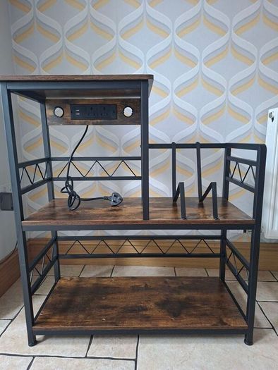 Audio media unit / cabinet / display