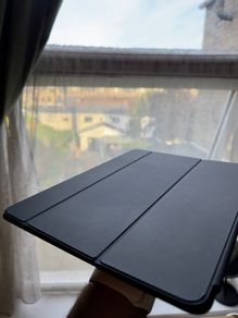 Smart Folio iPad Air (M2, M3 & M4) used