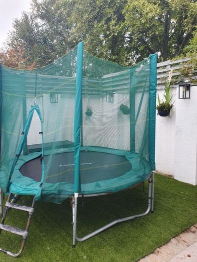 Trampoline