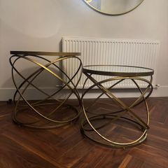 set of 2 side tables