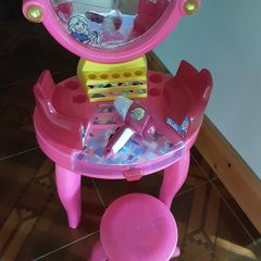 Barbie Dressing Table and Accessories