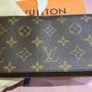 Genuine Louis Vuitton Zippy Wallet Image 2