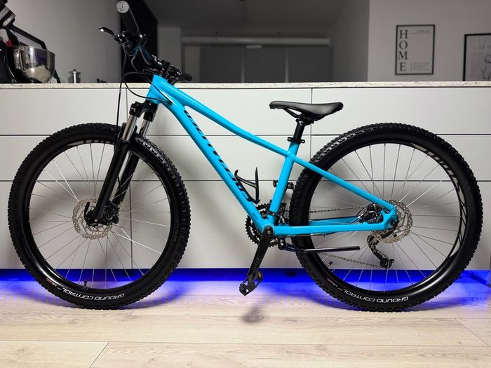 Specialized Pitch Hardtail Bike (Like New)
