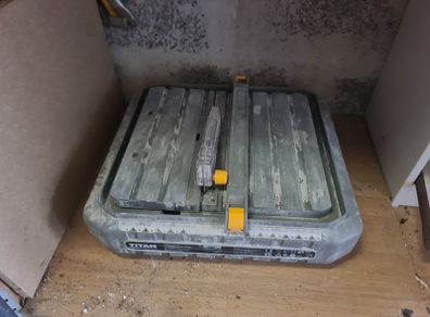 wet tile cutter