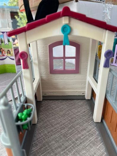 schleich stables n horse etc
