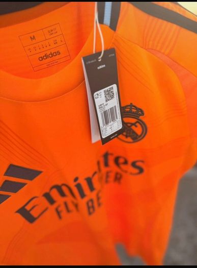 Real Madrid 24/25 Away Jersey Medium