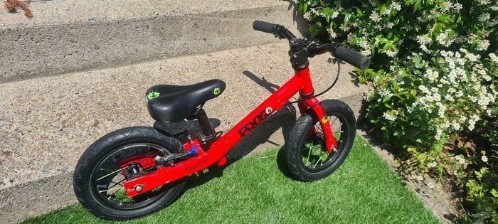 frog balance bike