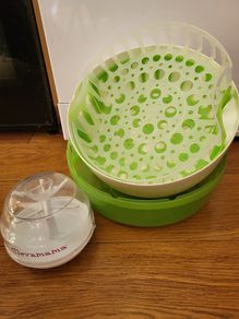 Microwave sterilisers