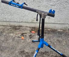 Parktool bike repair stand