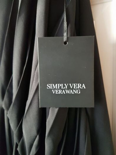 vera wang black dress