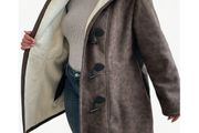 BNWT Lovely Coat with a Hood &amp; Soft Fur on the inside size 20