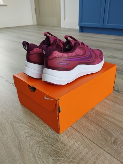 Nike Trainers UK Size 5.5