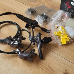 shimano 4-pot XT brake set