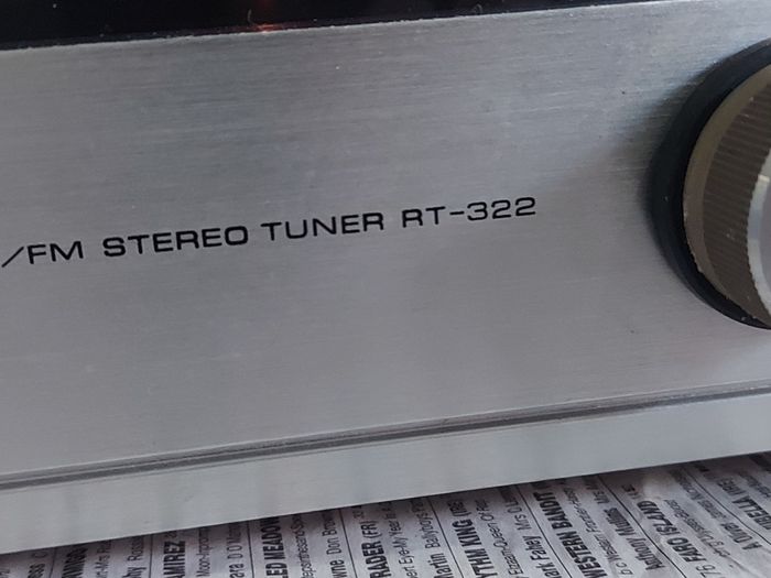 ROTEL AM-FM Stereo Tuner Model RT-322, Vintage, in very good condition