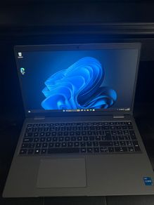 Dell Latitude 5520 Laptop i5/16GB/256SSD/FHD