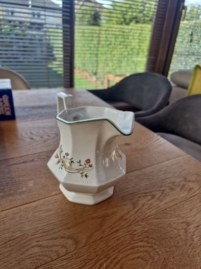 Johnson brothers eternal beau water jug
