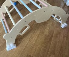Wooden climbing arch