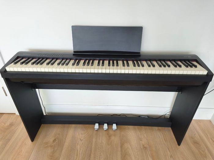 Roland FP30