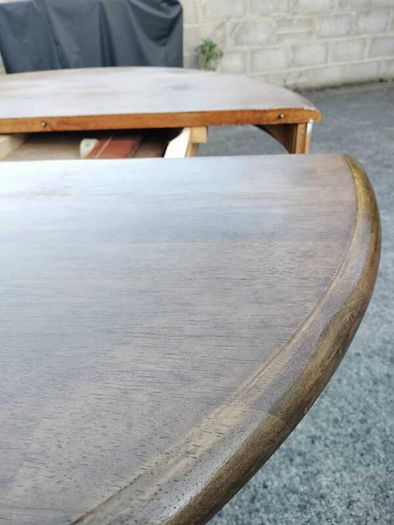 Round Dining Table + 6 chairs