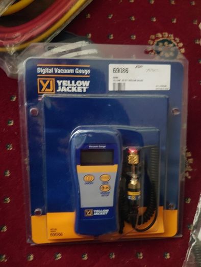 digital vacuum gauge