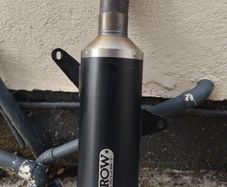 Arrow exhaust