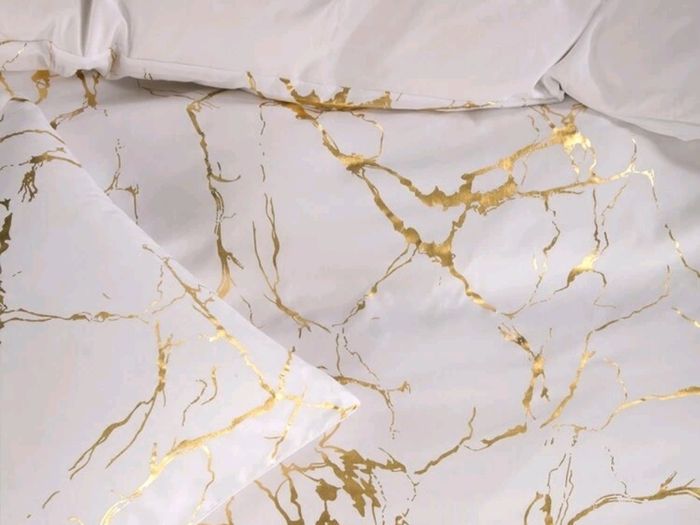 Gold Marble Pattern Duvet Set