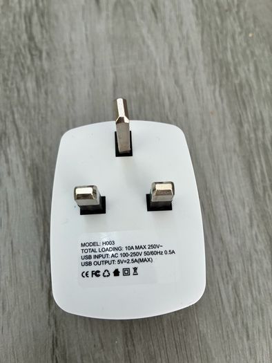 Adapter - US to UK with 2 USB