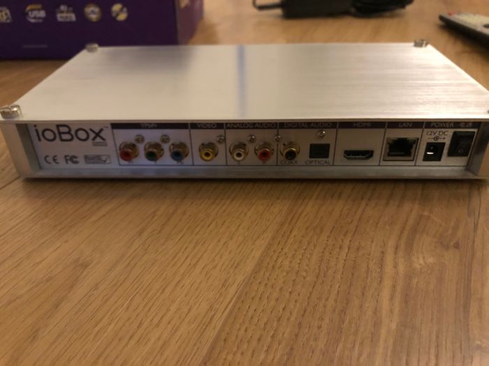 Dragontech ioBOX-100HD Media Server player NMT