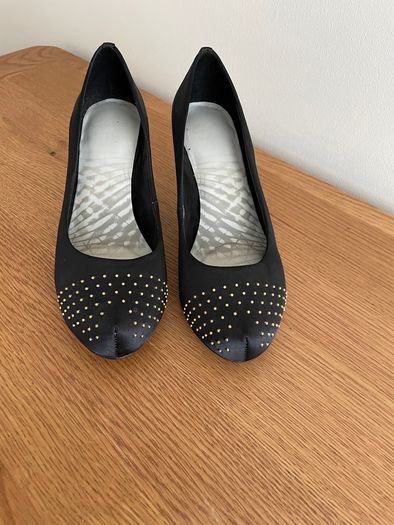 Ladies Clarks Shoes 4.5 (Comfort Fit)