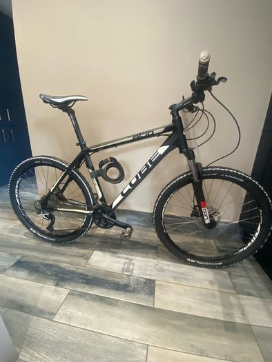 mountain bike